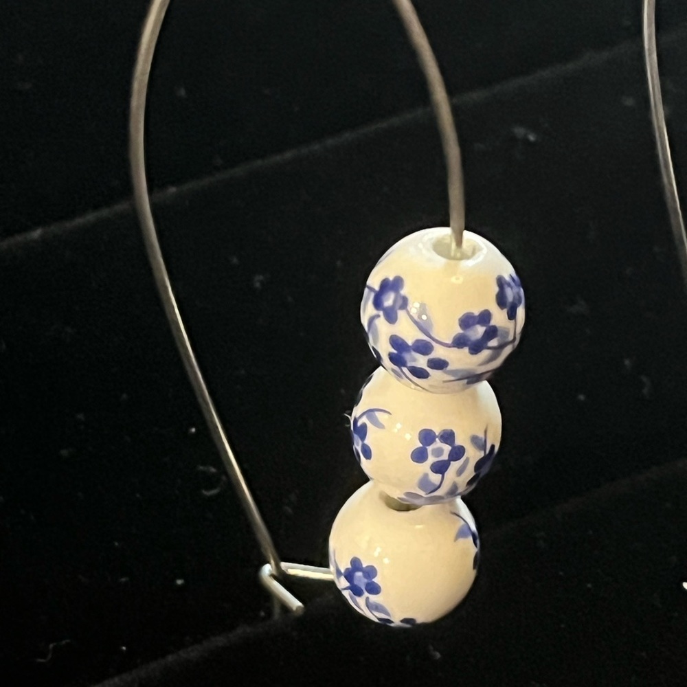 ❤️‍🔥BOGO FREE NEW handmade y2k silver bead hoop drop earrings ceramic white - Picture 5 of 5